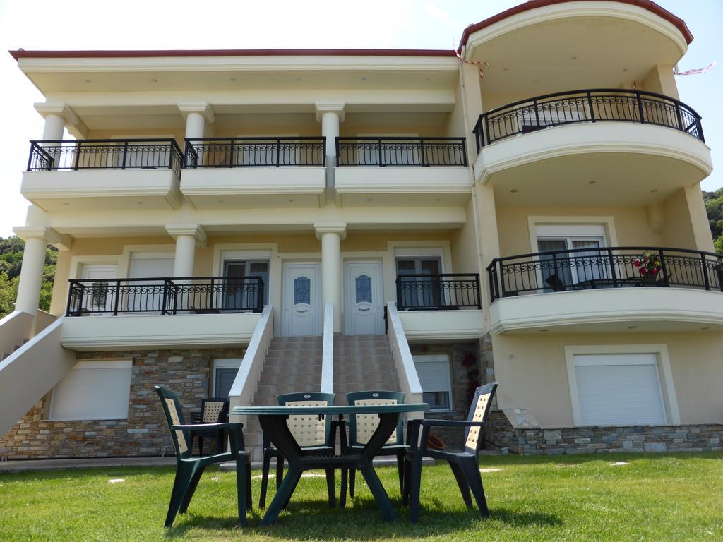 Perdikis Apartments - Paliouria Kókkinon Nerón Buitenkant foto